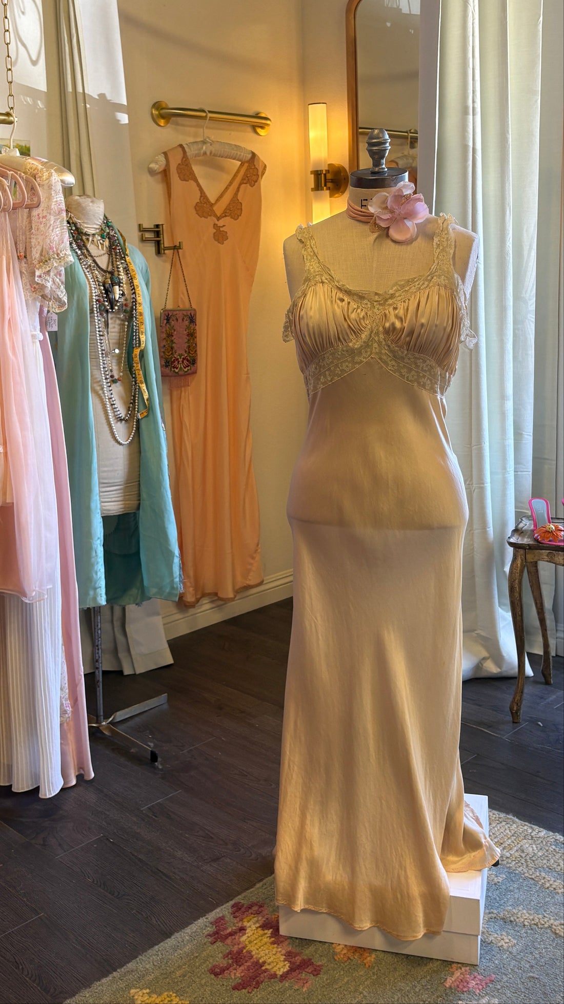 Vintage 1930s Carson Pirie Scott Silk Dress
