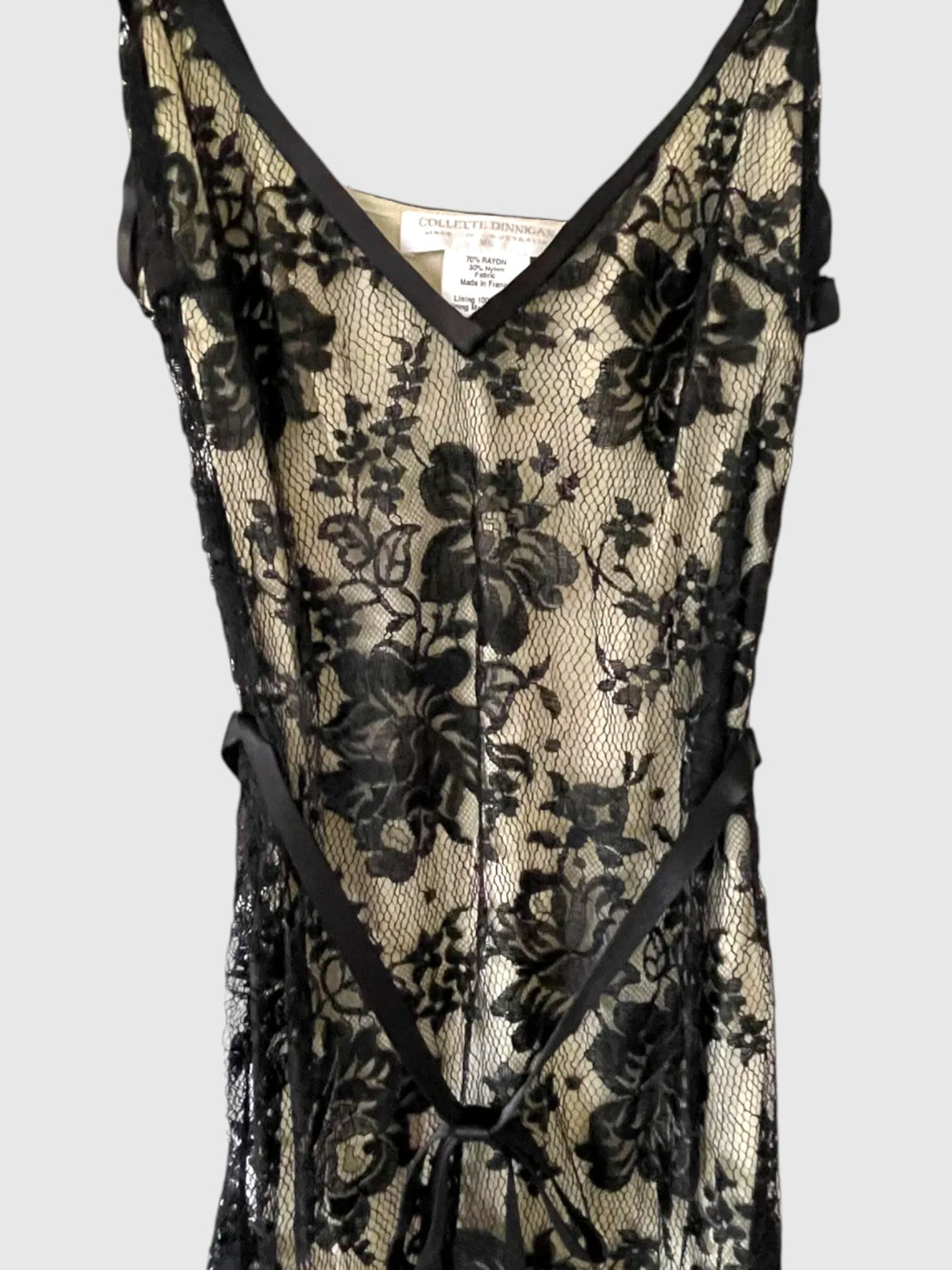 Vintage Collette Dinnigan lace slip dress bodice detail