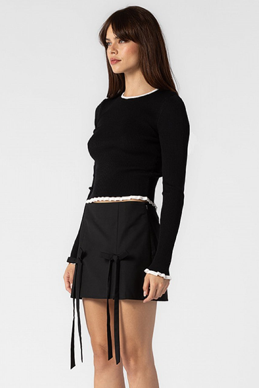 Minimalistic Point Of View Ribbed Ruffle Trim Top