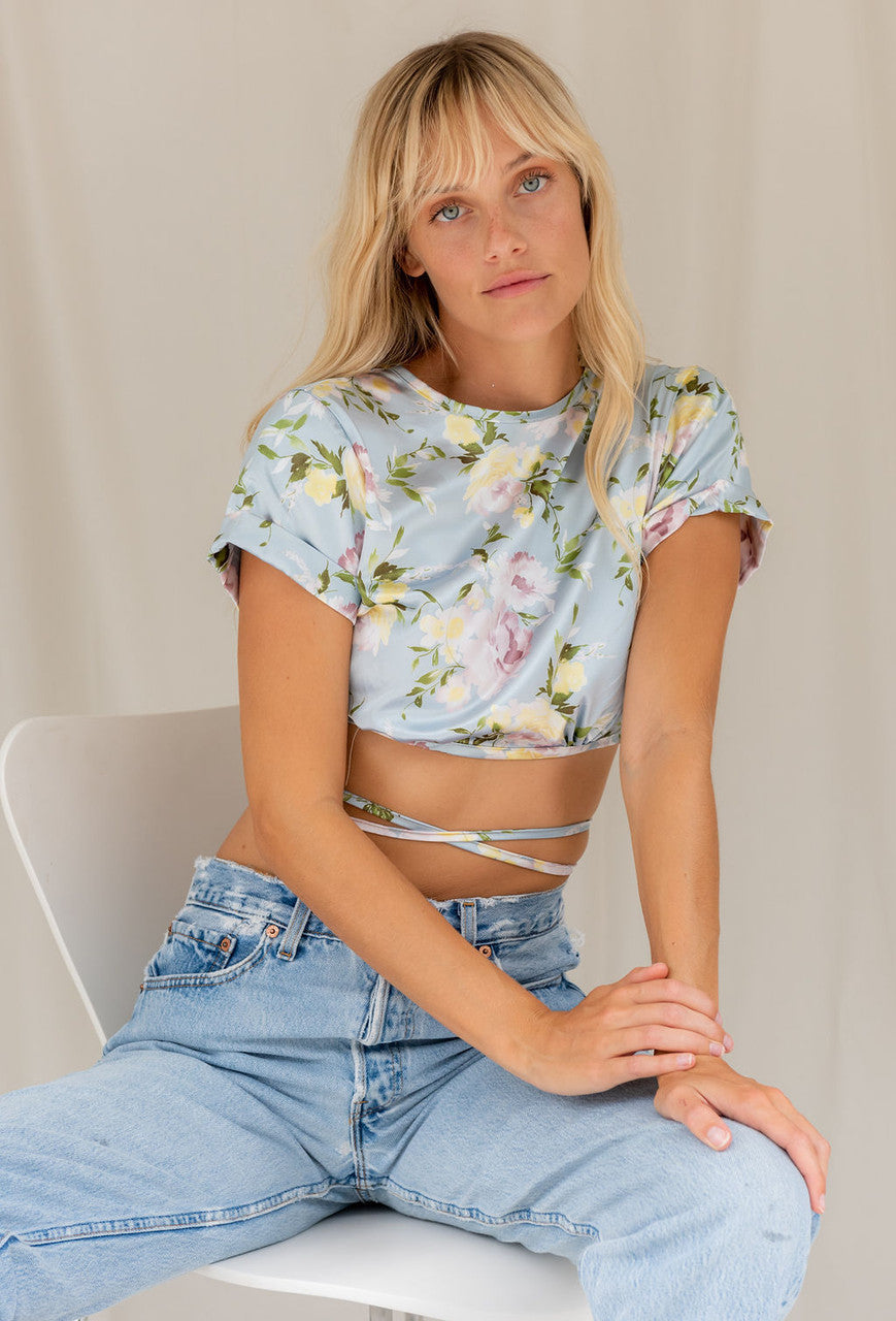 CALIstyle Day Dreams Crop Top In Blue Floral