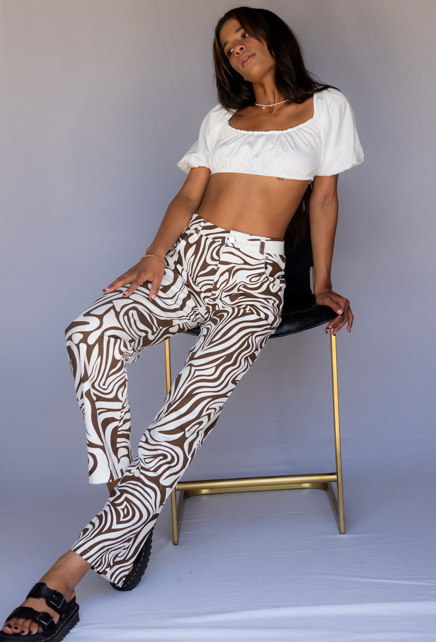 CALIstyle Catching Waves Jeans In Brown Swirl